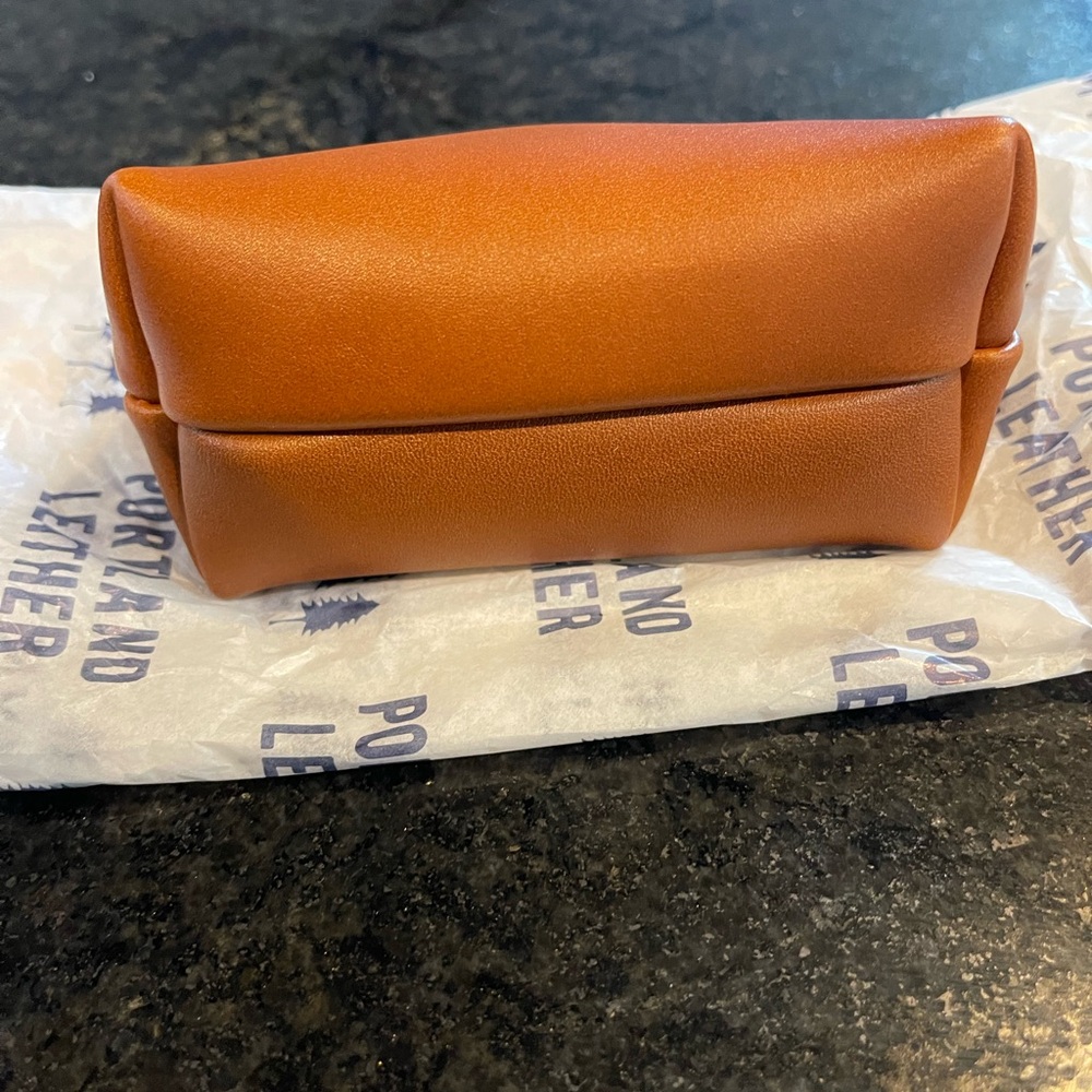 Portland Leather Honey Penny Pouch - Picture 6 of 7